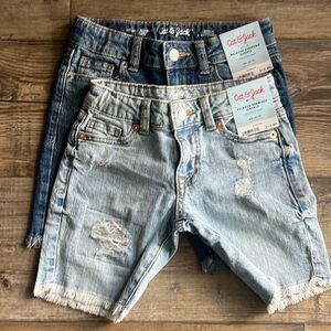 2 Cat & Jack Relaxed Bermuda Shorts XS 4/5